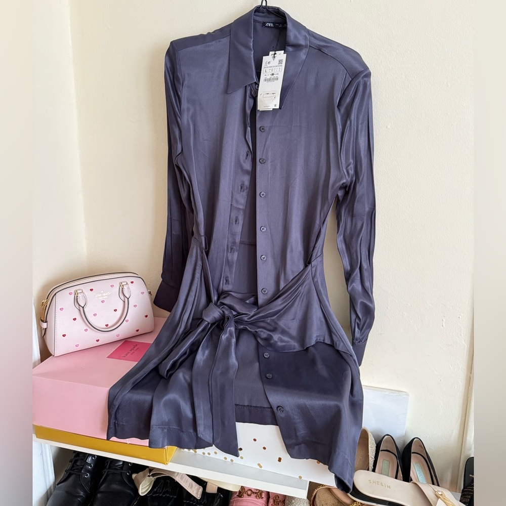 New whit tags size L but better on medium size